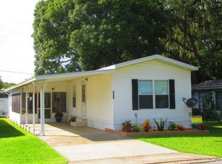 5533 Annette St, Zephyrhills, FL 33542