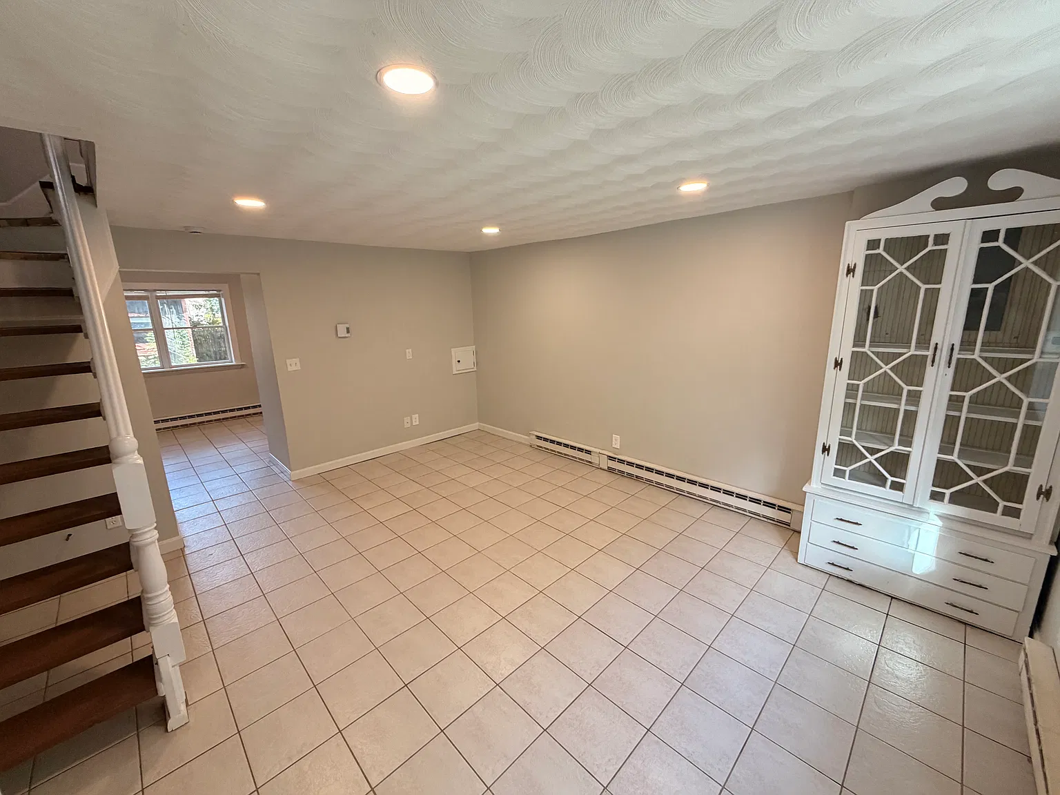 2 bed, 1000 sqft, $2,200 — Photo 4