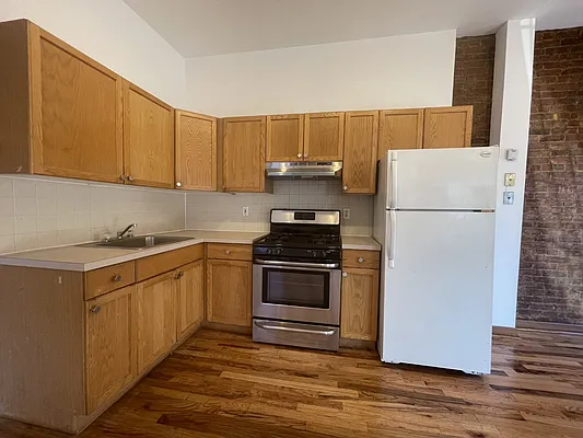 Rented by Corcoran | media 2