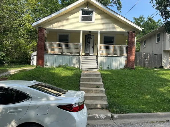 5405 Kensington Ave, Kansas City, MO 64130
