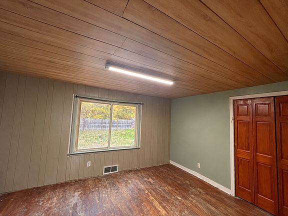 3rd image of 308 S Adams St