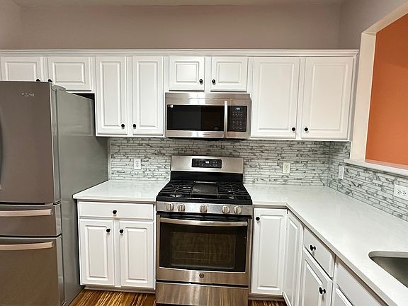 5th image of 12420 Crowley Ct