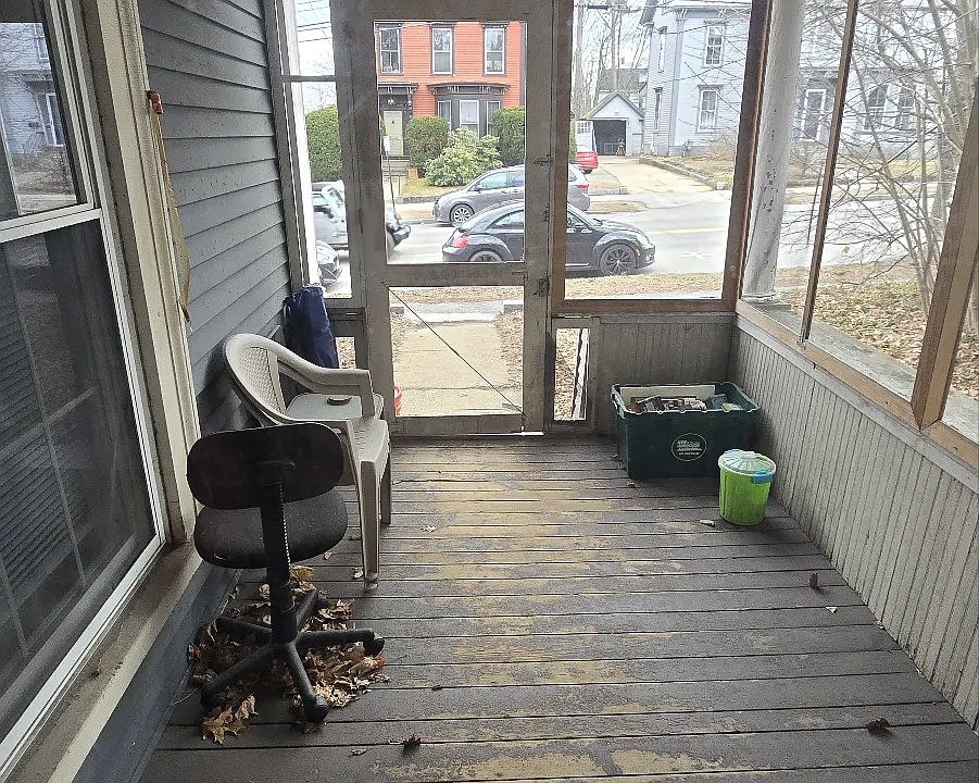 Screened in private porch