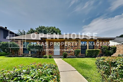 4403 Santa Cruz Ln Photo 1