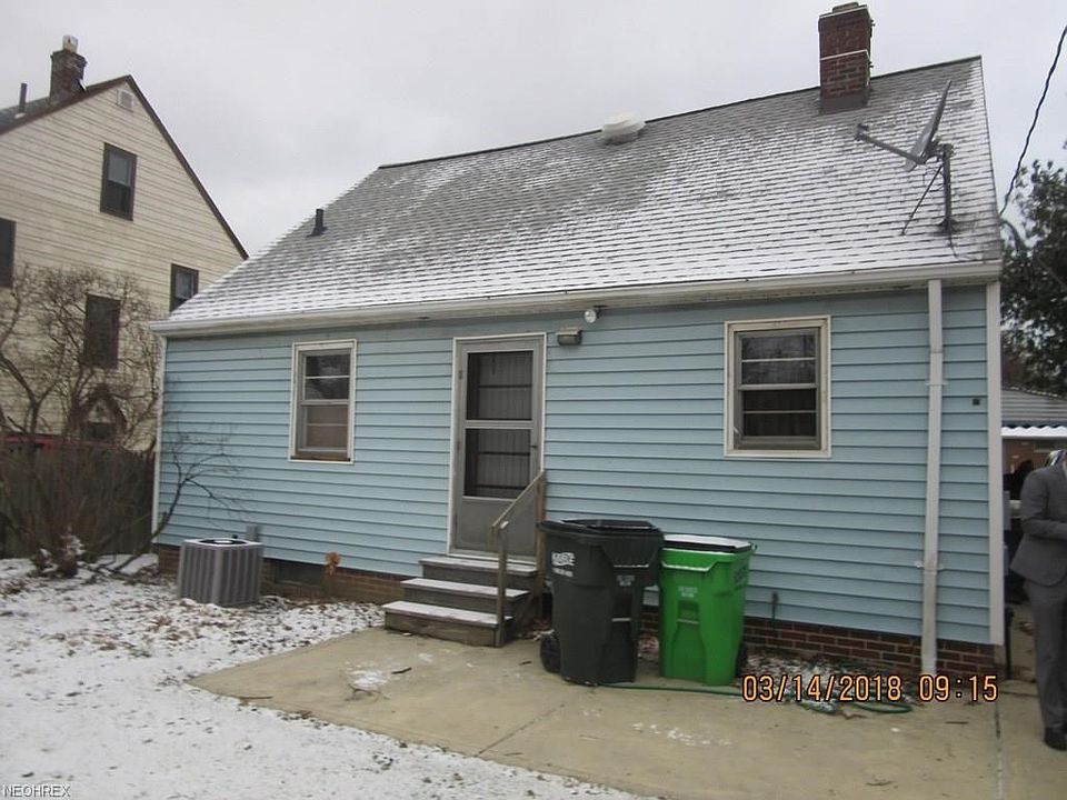 2nd image of 733 E 232nd St