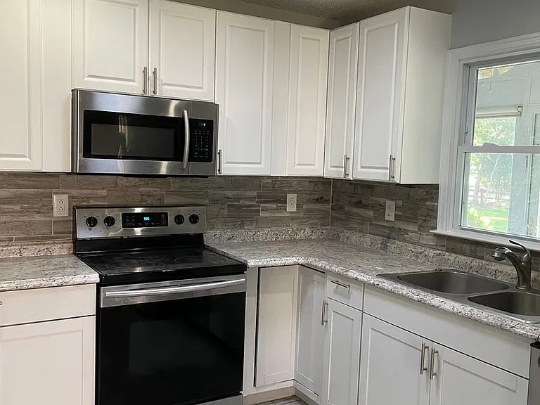 904 Shipyard Point — Photo 8
