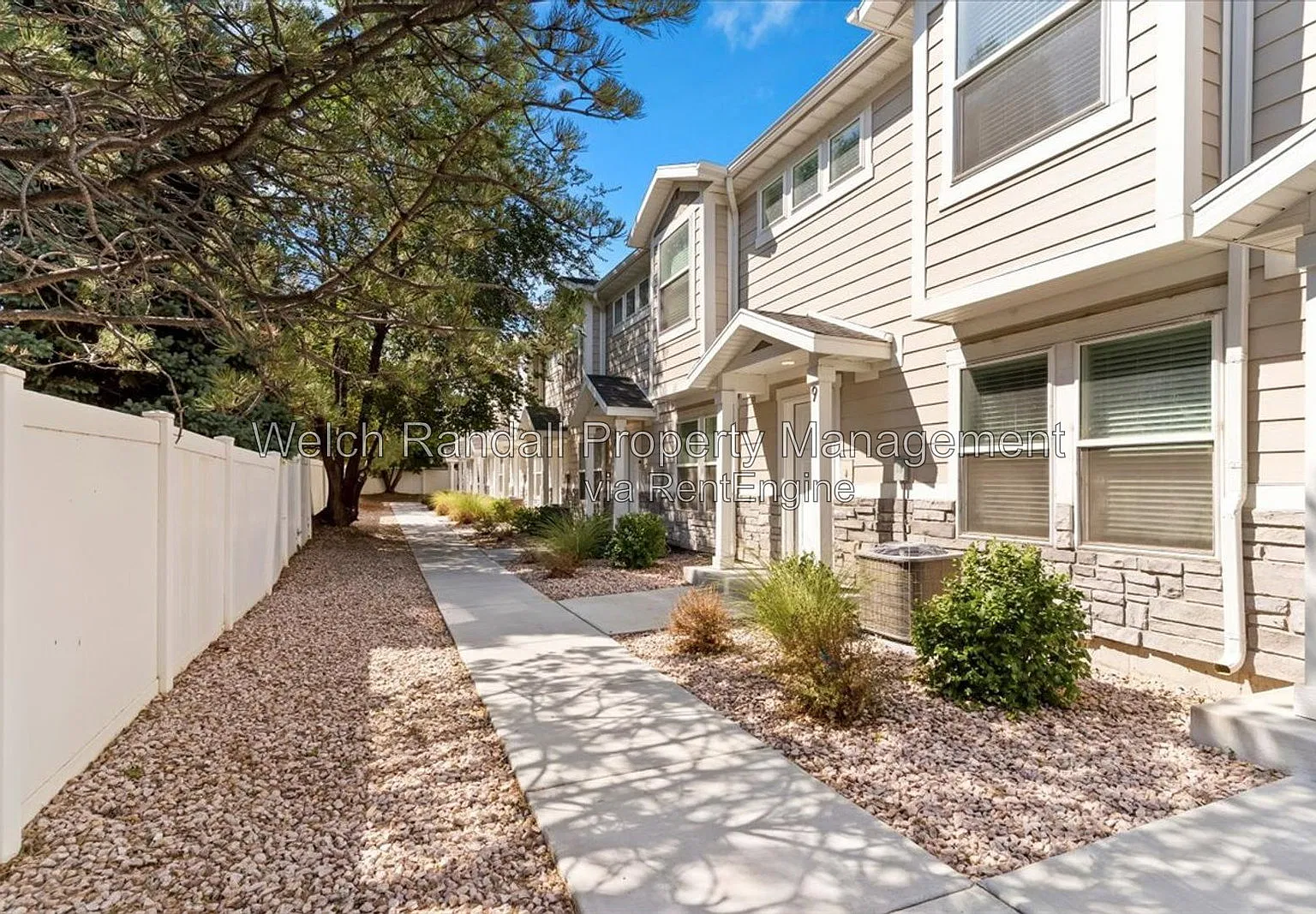 3 bed, 2.5 bath, 1243 sqft, $1,645 — Photo 1