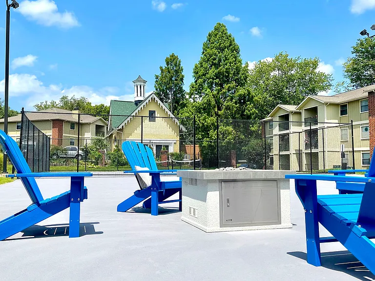 Cypress Pointe — Photo 44