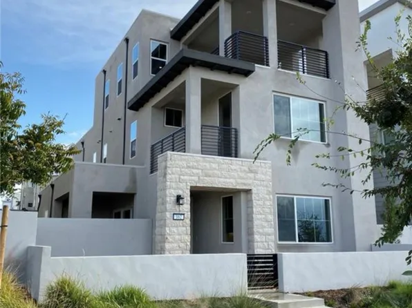 162 Perspective, Irvine, CA 92618