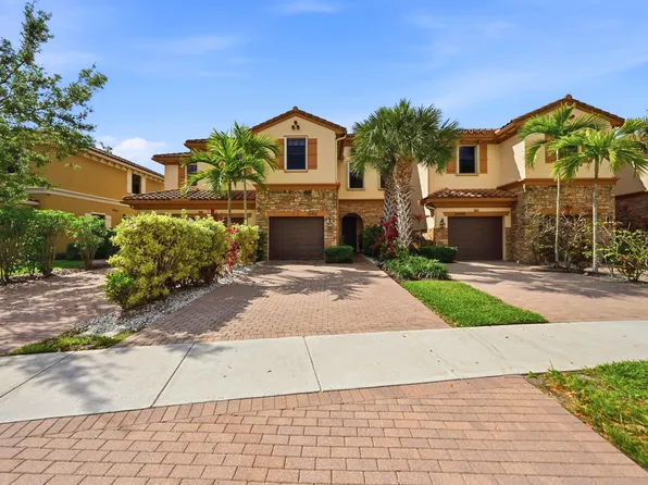 10415 Wellington Parc Dr, Wellington, FL 33449