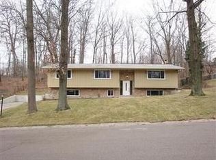 2613 Rhapsody Dr, Dayton, OH 45449