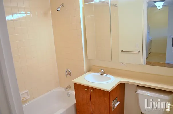 Rented by Living New York | media 40