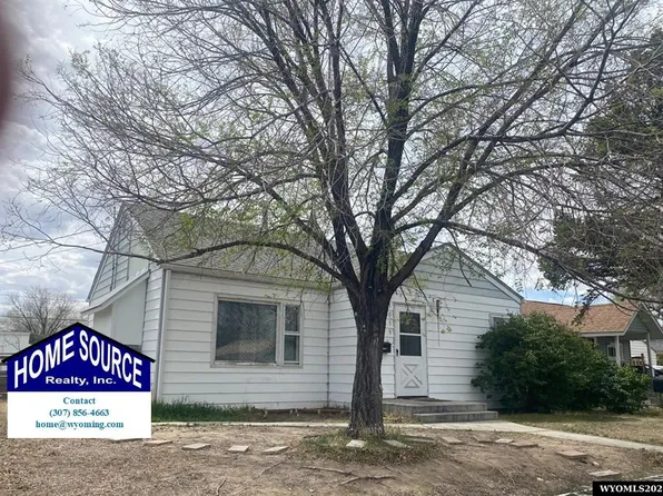 1039 E Lincoln Ave, Riverton, WY 82501