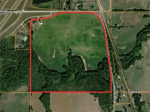 8451 N Tully Ln, Pleasanton, KS 66075
