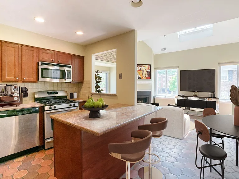 801 Addison St #B — Photo 2