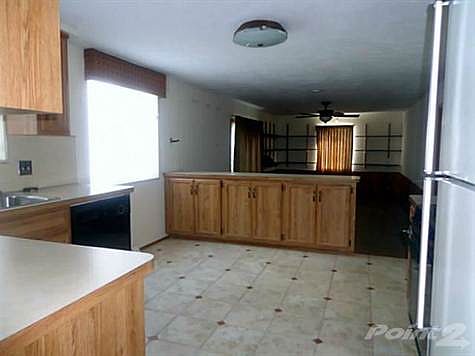 Eat-in Kitchen