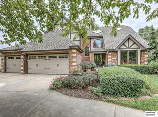 21954 Stanford Cir, Elkhorn, NE 68022