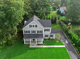 21 Elm Hill Dr, Rye Brook, NY 10573