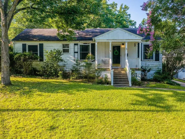 3 Spotwood Rd, Little Rock, AR 72207