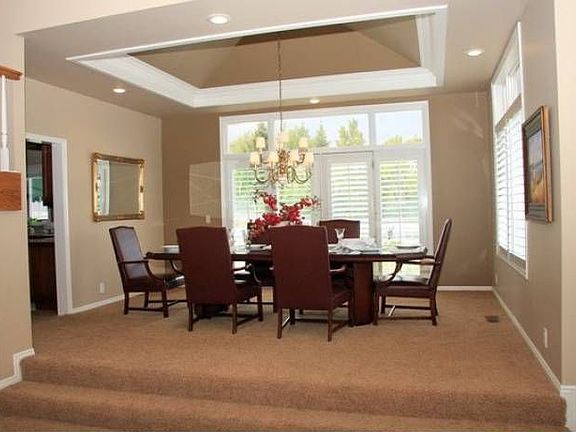 4th image of 2828 E Kennedy Dr