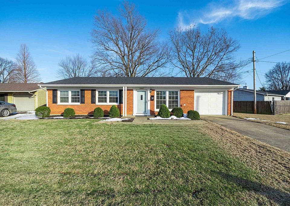 1st image of 2967 Cheyenne Dr