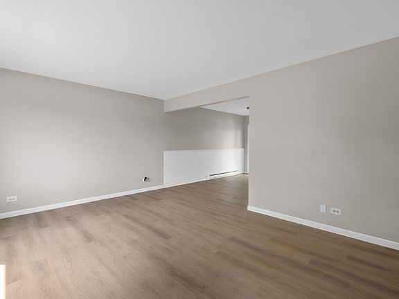 4th image of 1S128 S Eliot Ln