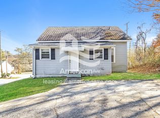 693 Arlington Rd, Greer, SC 29651