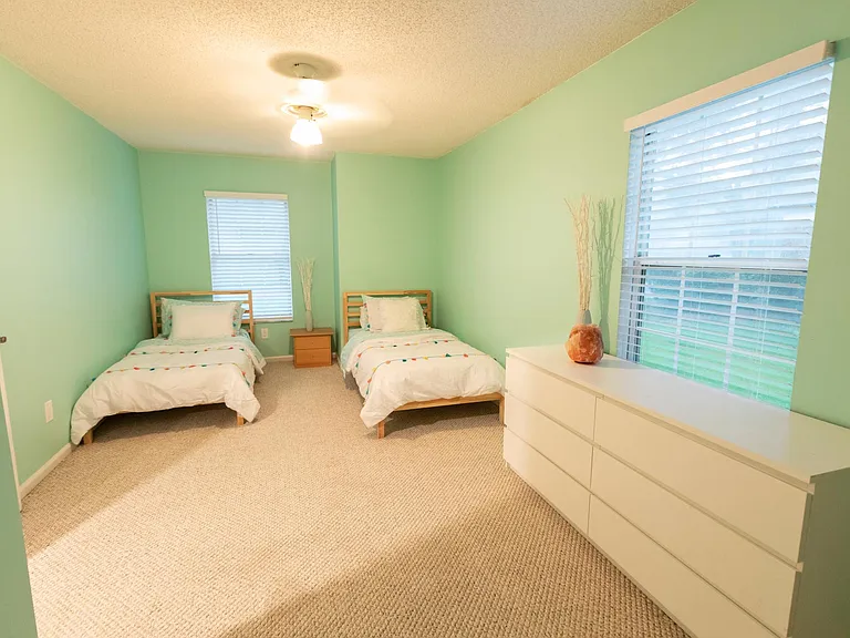 713 Chesswood Ct — Photo 9