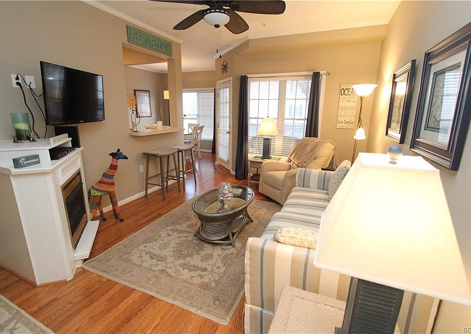 1st image of 4108 Sand Piper Dr #4108