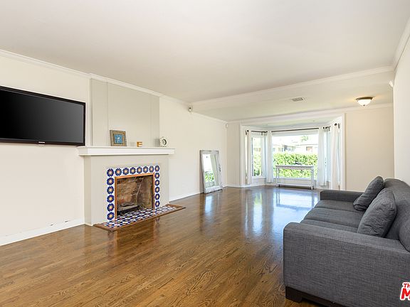 2nd image of 611 N Serrano Ave