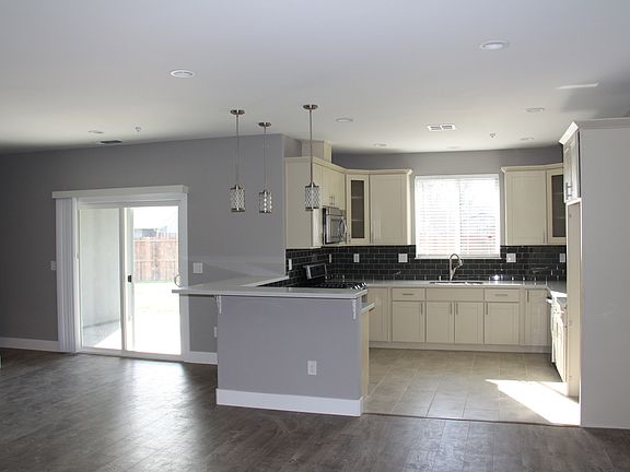 5th image of 1000 Silvano St