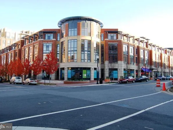 520 John Carlyle St Unit 416, Alexandria, VA 22314