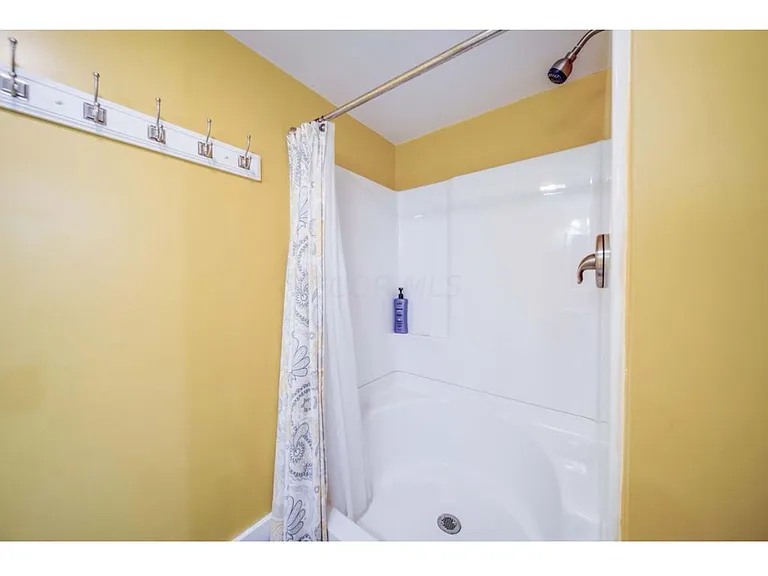 299 E Woodrow Ave — Photo 40