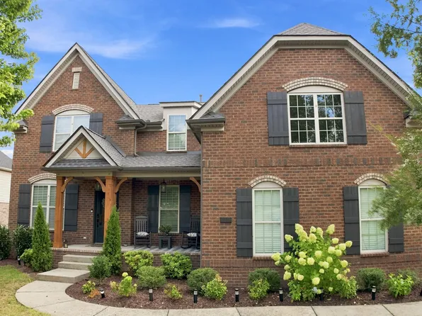 2313 Carouth Ct, Nolensville, TN 37135