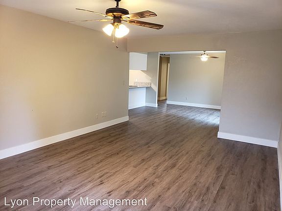 5th image of 2413 Cottage Dr