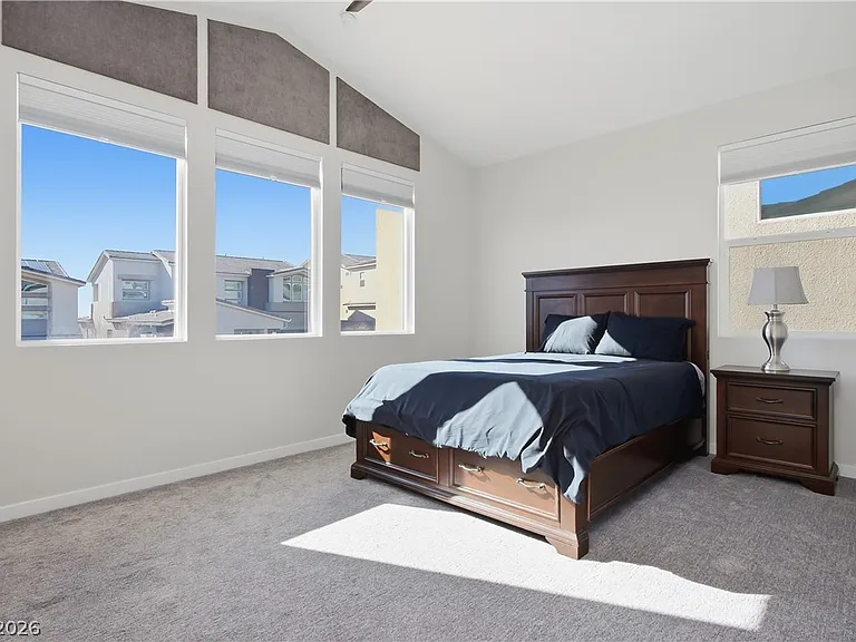 8 Vista Outlook St — Photo 36