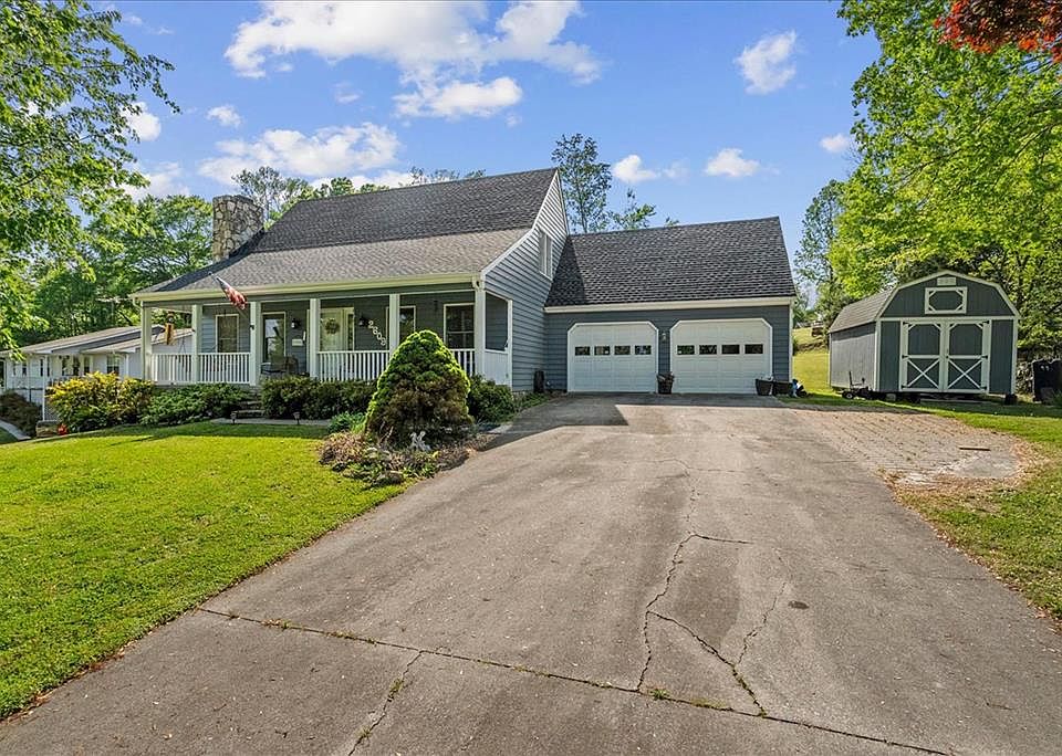 1st image of 2609 E Hillview Dr