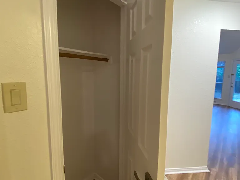 4644 Booth Dr — Photo 2