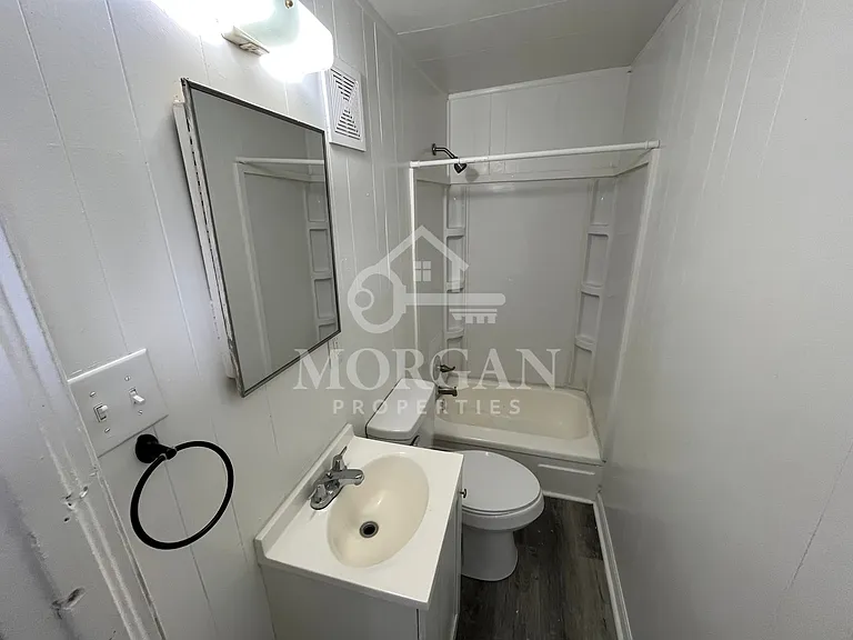 211 N 17th St #2 — Photo 4