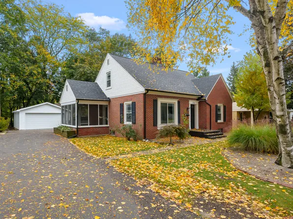 224 W Westwood Dr, Kalamazoo, MI 49006