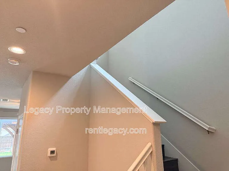 4426 Dry Creek Rd — Photo 11