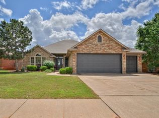 2828 NW 166th St, Edmond, OK 73012