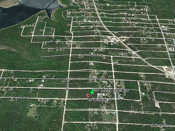 3rd image of W Cedar Ln