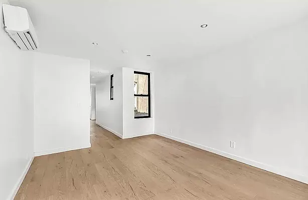 Rented by Avenues Real Estate | media 9