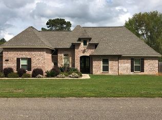 15 Knoll Creek Dr, Carriere, MS 39426