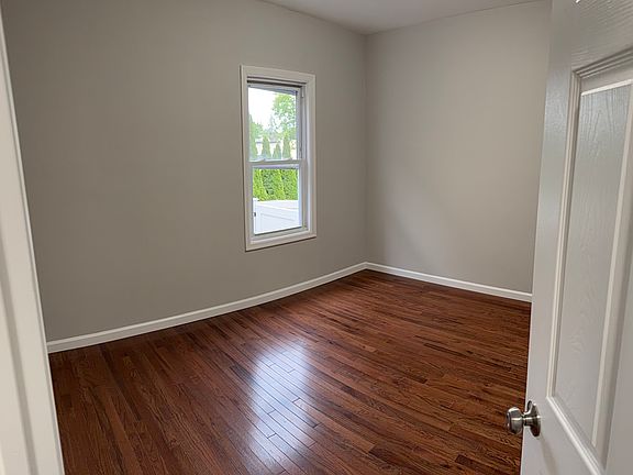 5th image of 443 Centre St