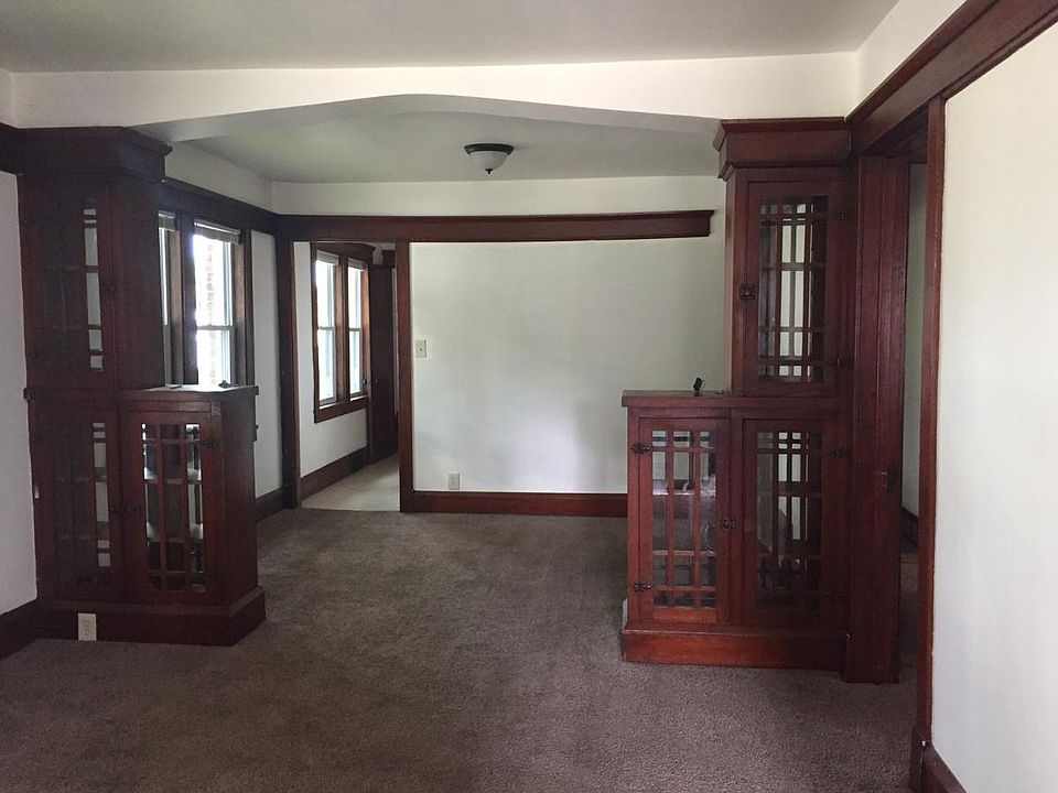 2nd image of 1316 Jones Ave #House