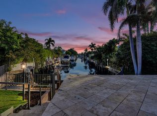 7050 NE 7th Ave, Boca Raton, FL 33487