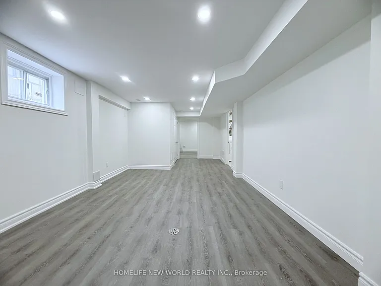 61 Crosland Dr — Photo 28