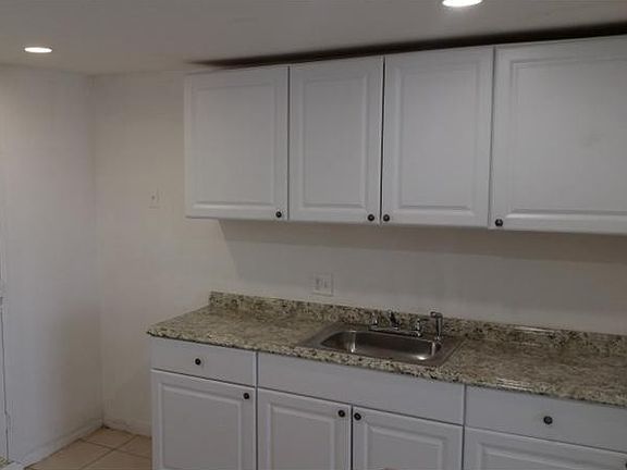 2nd image of 2175 NE 170th St APT 311